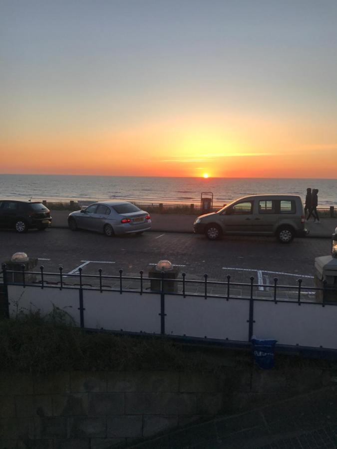 Chalet For 2 At The Beach ซานด์โวร์ต ภายนอก รูปภาพ